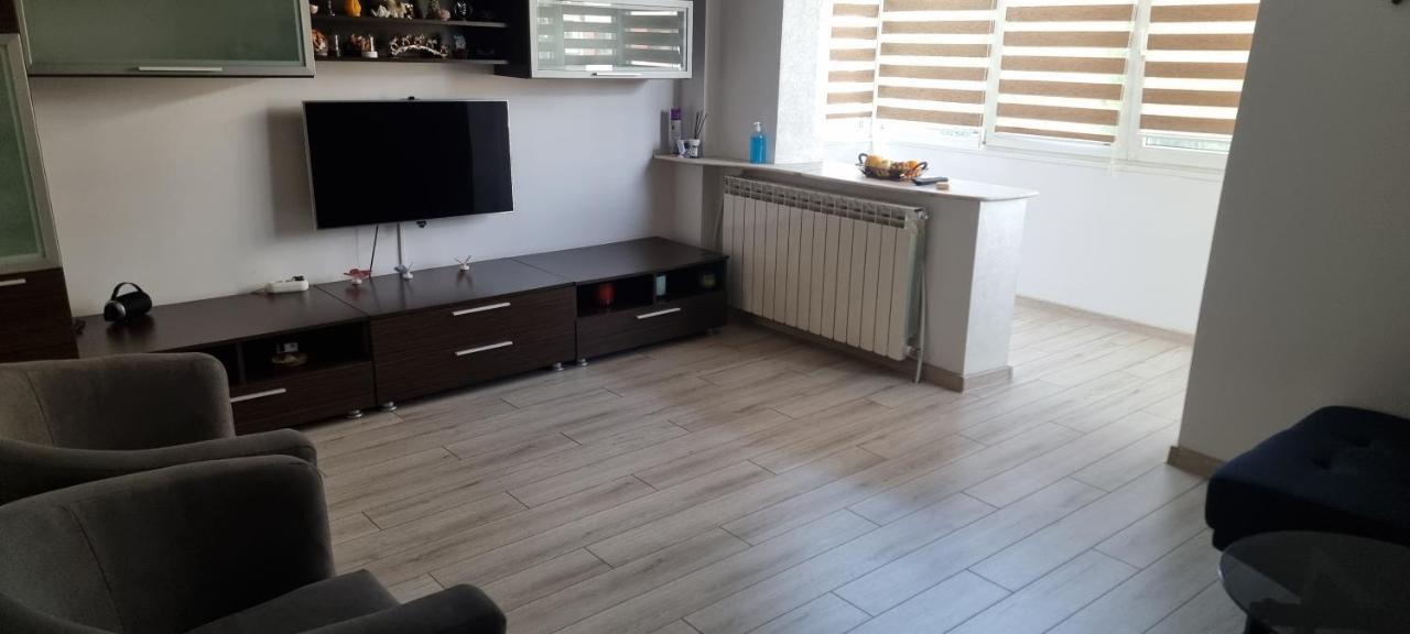 Ilona Apartament 3 Camere Râmnicu Vâlcea Extérieur photo