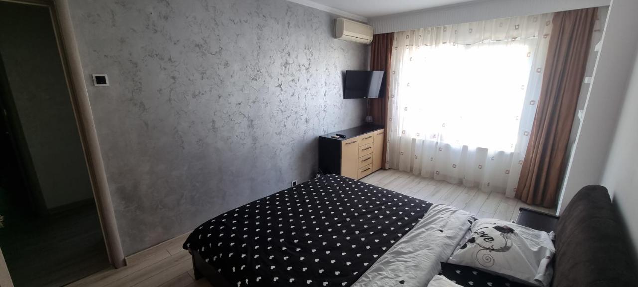 Ilona Apartament 3 Camere Râmnicu Vâlcea Extérieur photo