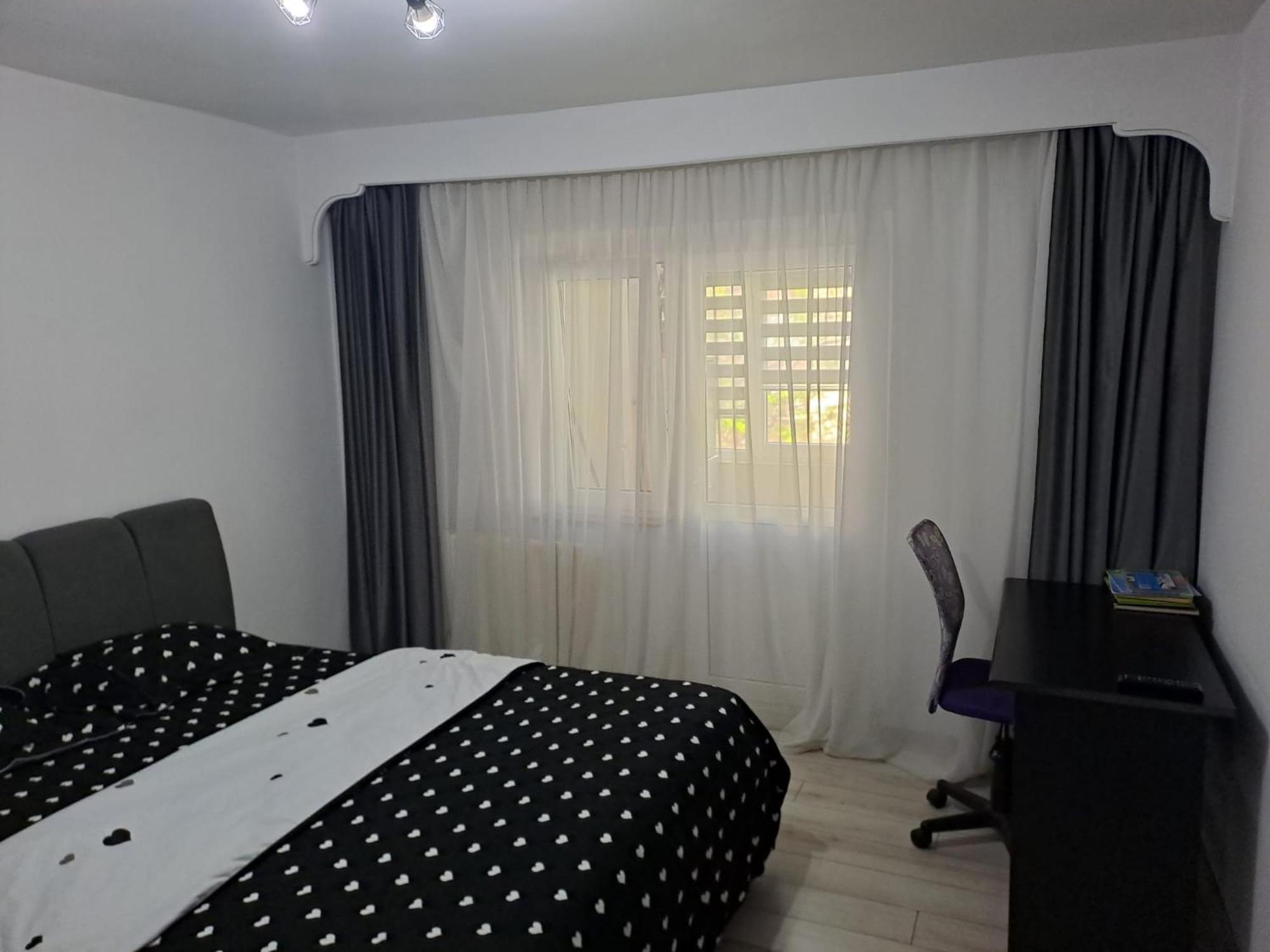 Ilona Apartament 3 Camere Râmnicu Vâlcea Extérieur photo